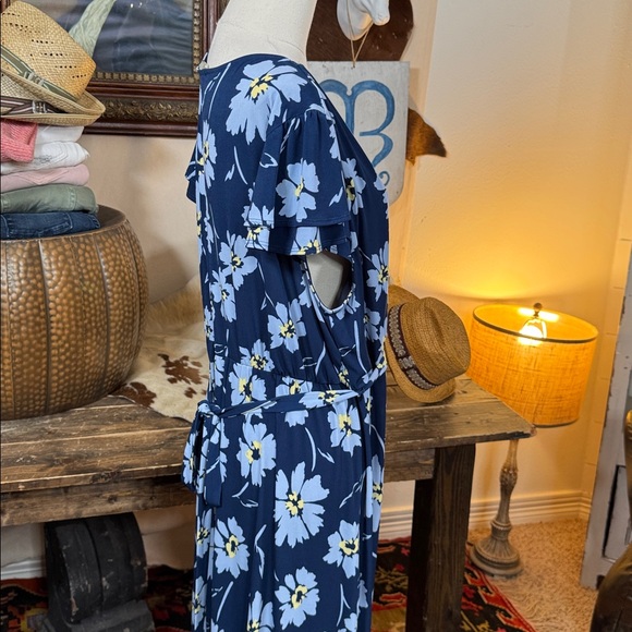 Rielle Floral Blue Maxi Dress - Picture 4 of 5